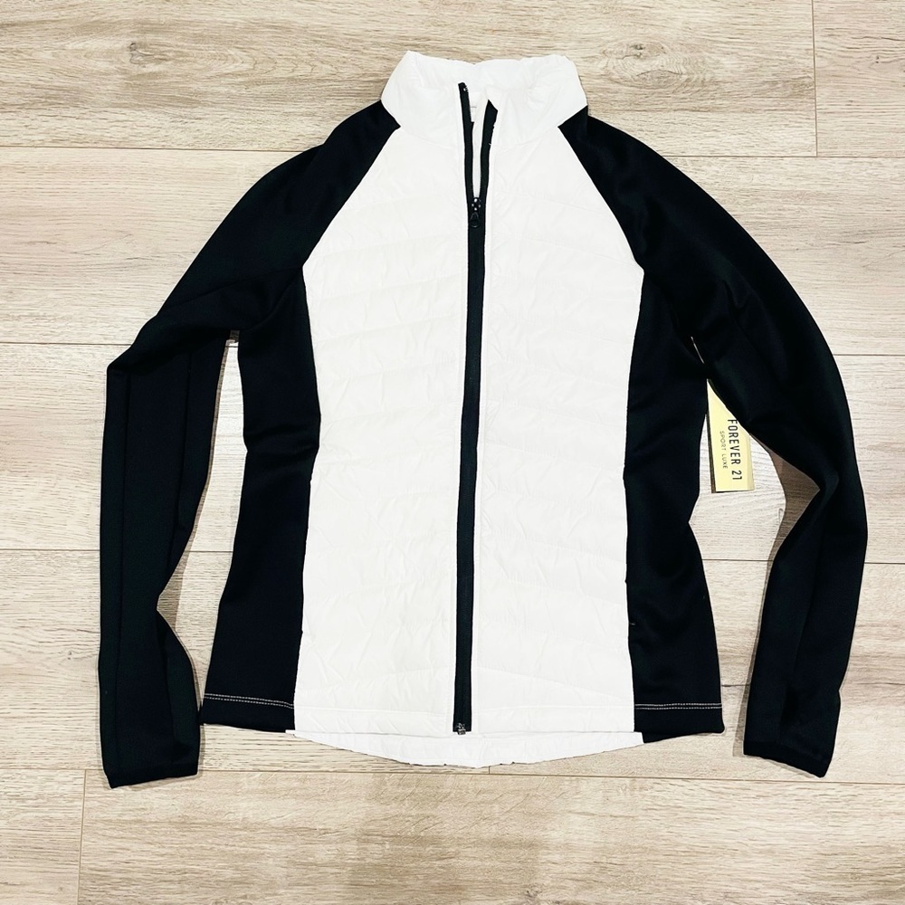 Forever 21 Sport Luxe White Black Quilted Zip Up Puffer Jacket Size M New